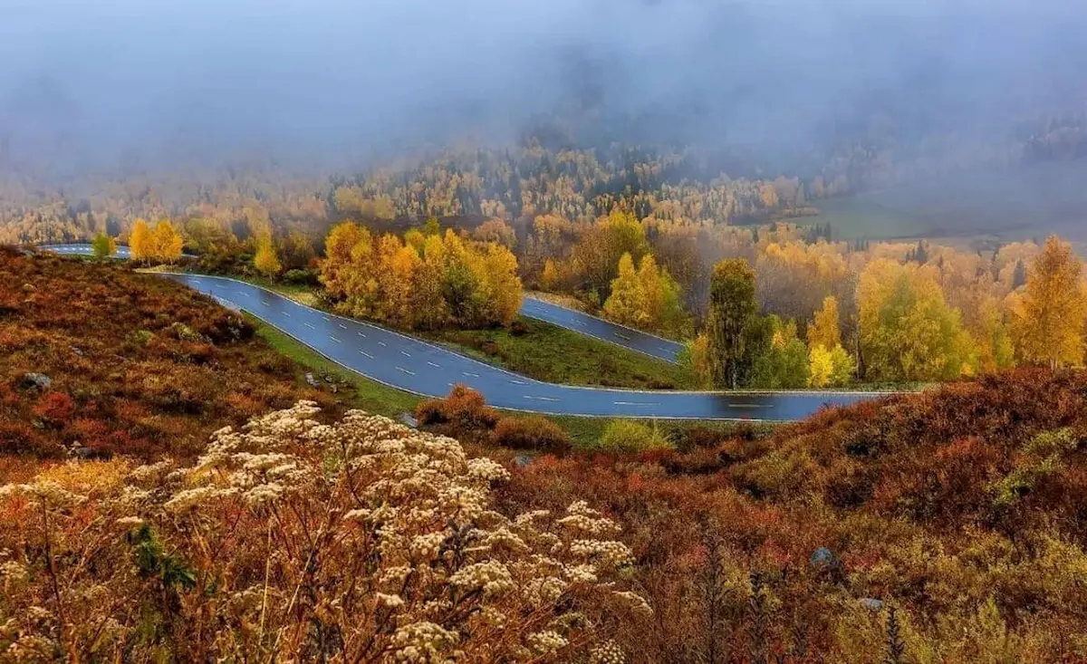 Xinjiang Ahe Highway: Scenic Drive